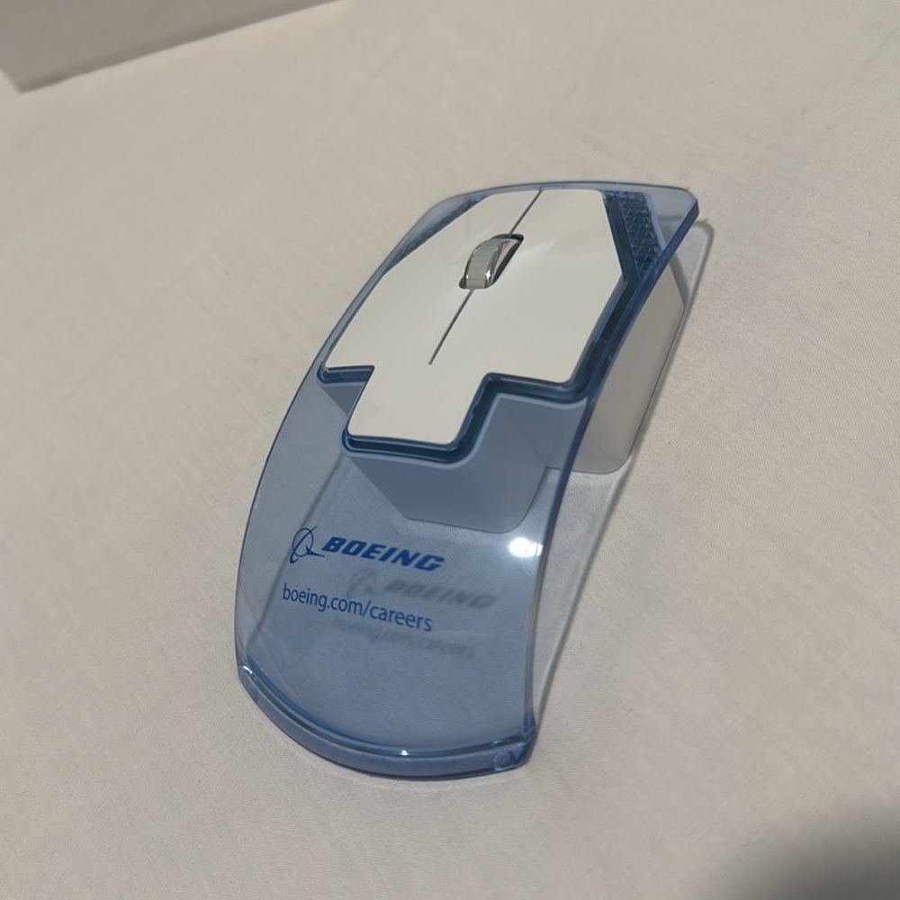 BOEING Wireless Mouse (NEW IN BOX)